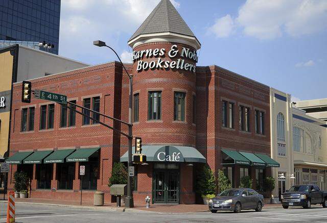 Sept. 6, 2013: The Barnes & Noble in downtown’s Sundance Square in Fort Worth.